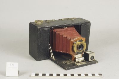 Kodak nº 3 Folding Brownie Camera, model A
