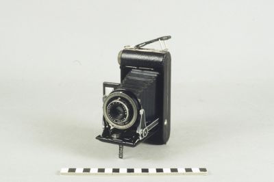 Senior Six-20 Camera