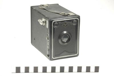 Agfa Box 34 (também chamada Iso-Box ou Isochrome Box)