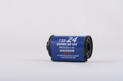 Hema Kleurenfilm Super SR100